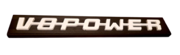 V8power logo bordje