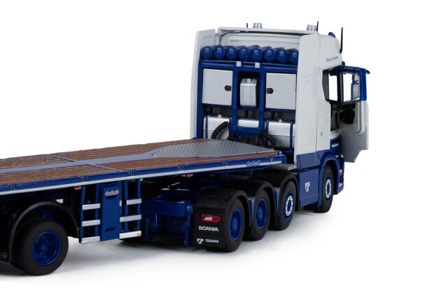 Schaalmodel IMC Tadano Scania S Serie met ballasttrailer